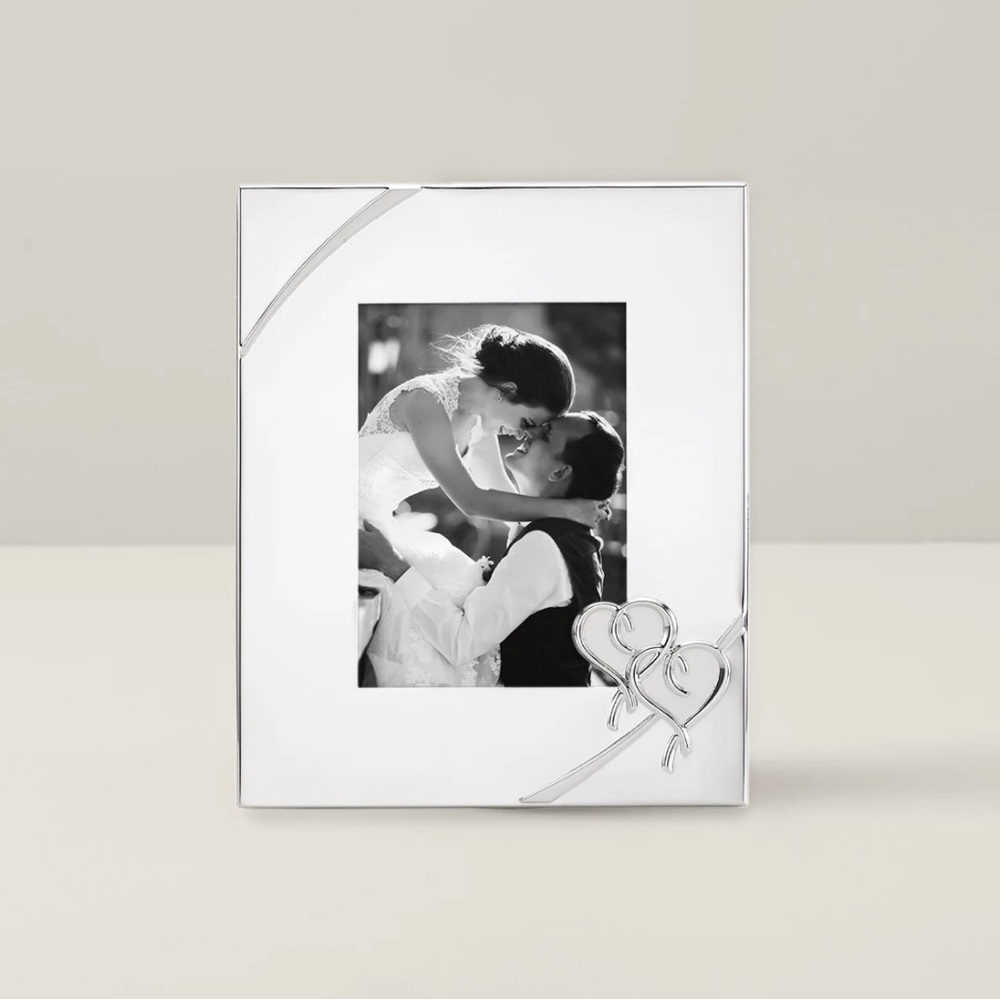 NWT Lenox True Love 5”x7” frame (can purchase set or alone)never out of box